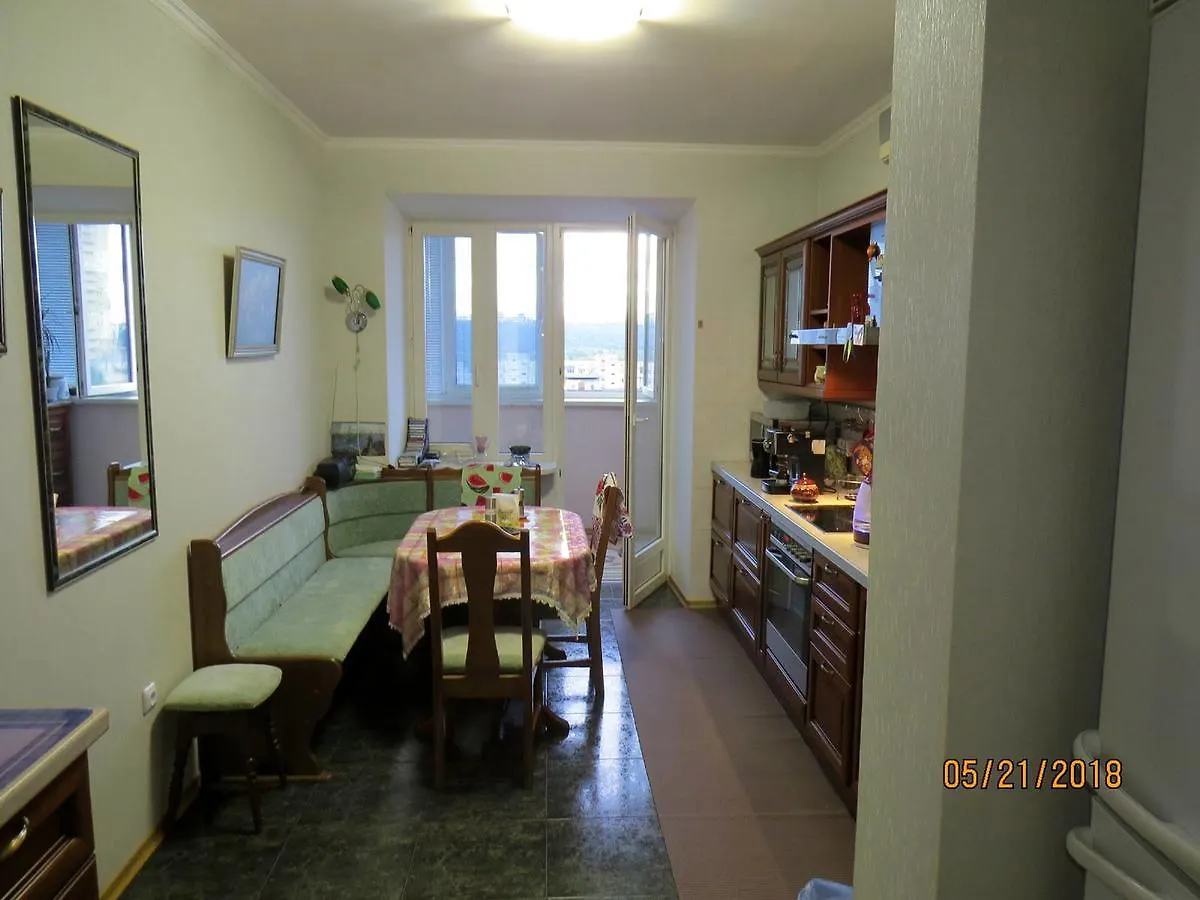 Nice Apt Near Livoberezhna Metro Apartment Kiev 0*, Kyiv Ukraine