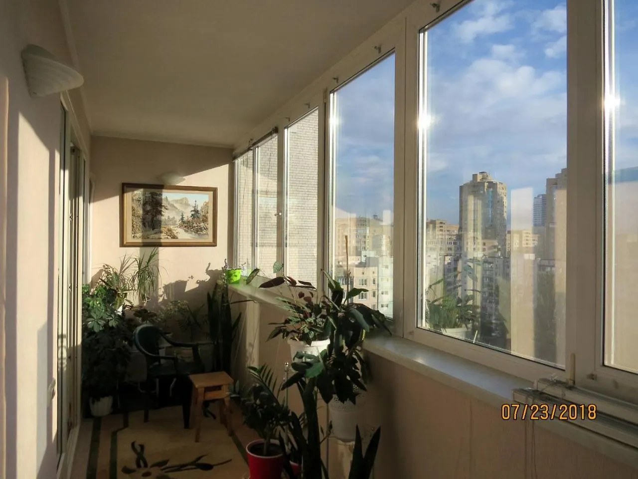 Nice Apt Near Livoberezhna Metro Apartment Kiev